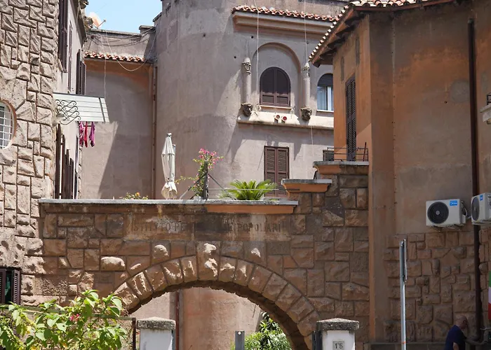 Graziosa In Posizione Strategia Con Bagno Privato Esterno 4* Rom