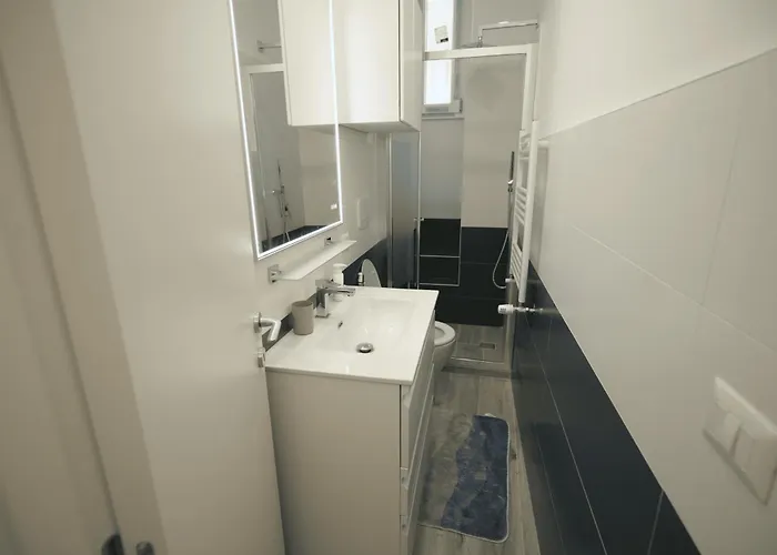 Graziosa In Posizione Strategia Con Bagno Privato Esterno Gasthof Rom